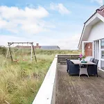 Semesterbostad 5 Star In *