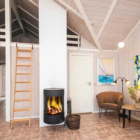10 Person In Ringkøbing