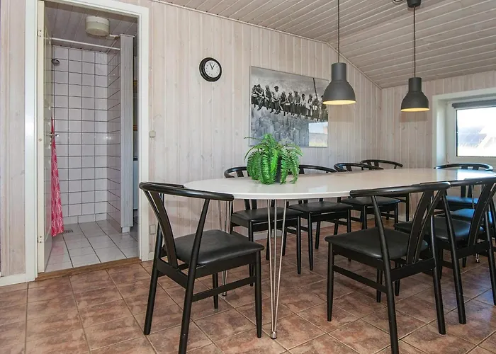 10 Person In Ringkøbing